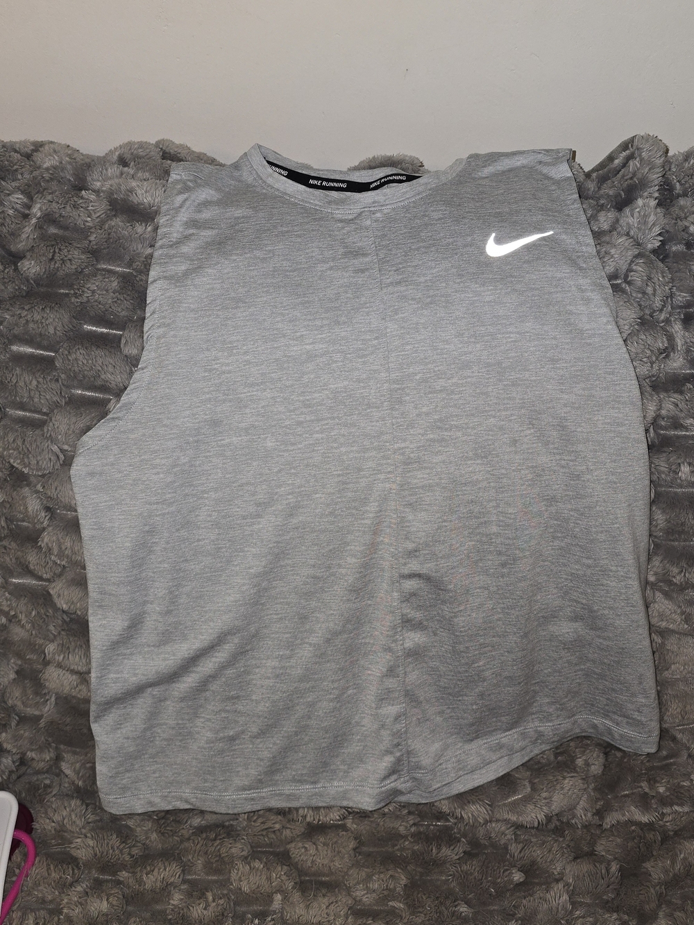 XL Nike Gray Sleeveless Running Tank with Reflective Swoosh & 2 Large Sportbra